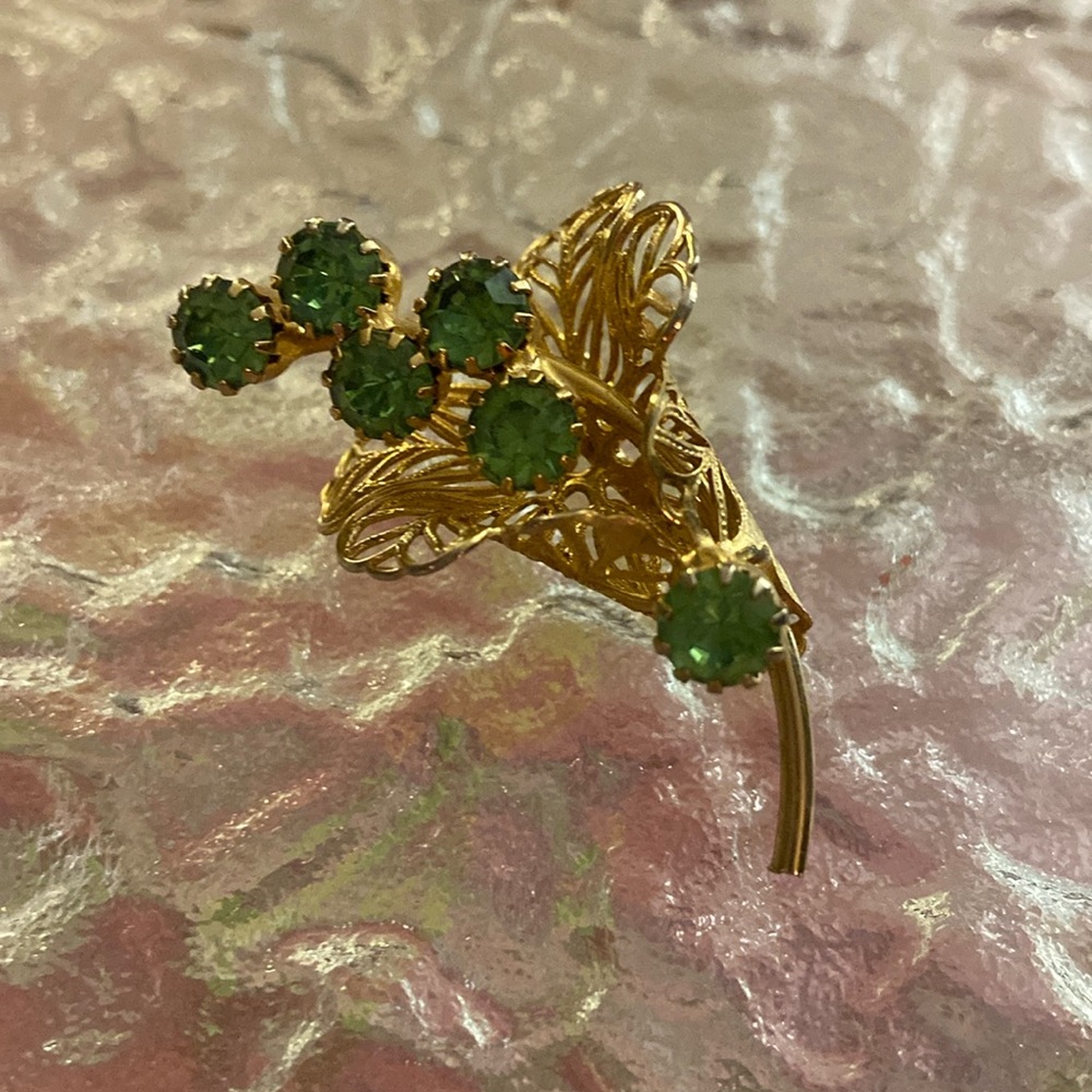 Vintage green floral gold tone bouquet brooch